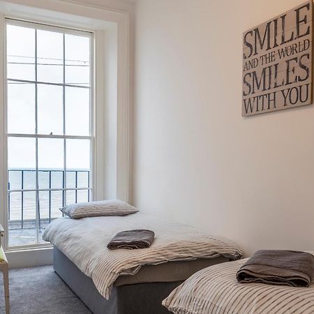 Seaside Serenity: Stylish Sea View Apartments In Herne Bay Exterior photo