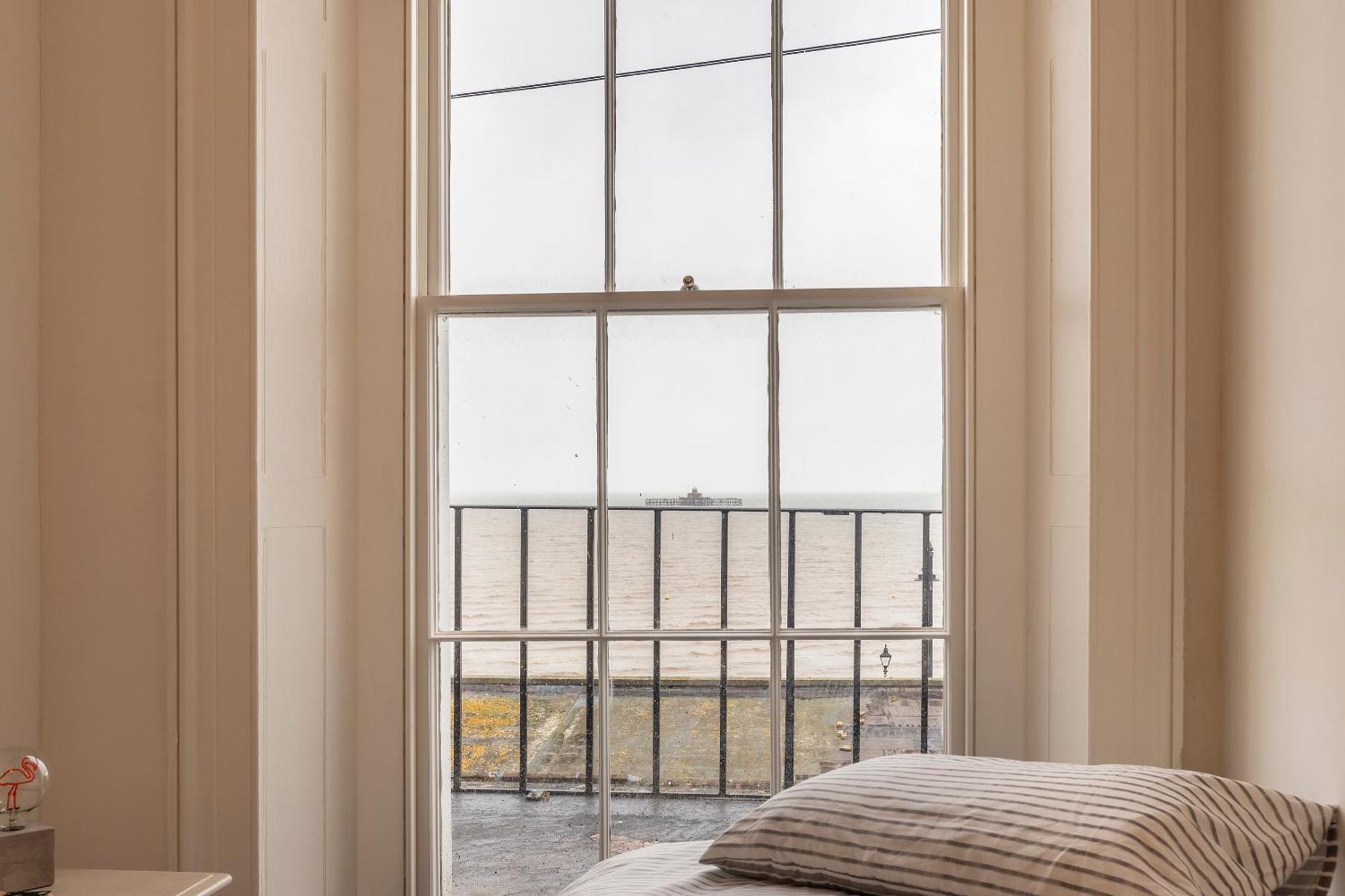 Seaside Serenity: Stylish Sea View Apartments In Herne Bay Exterior photo