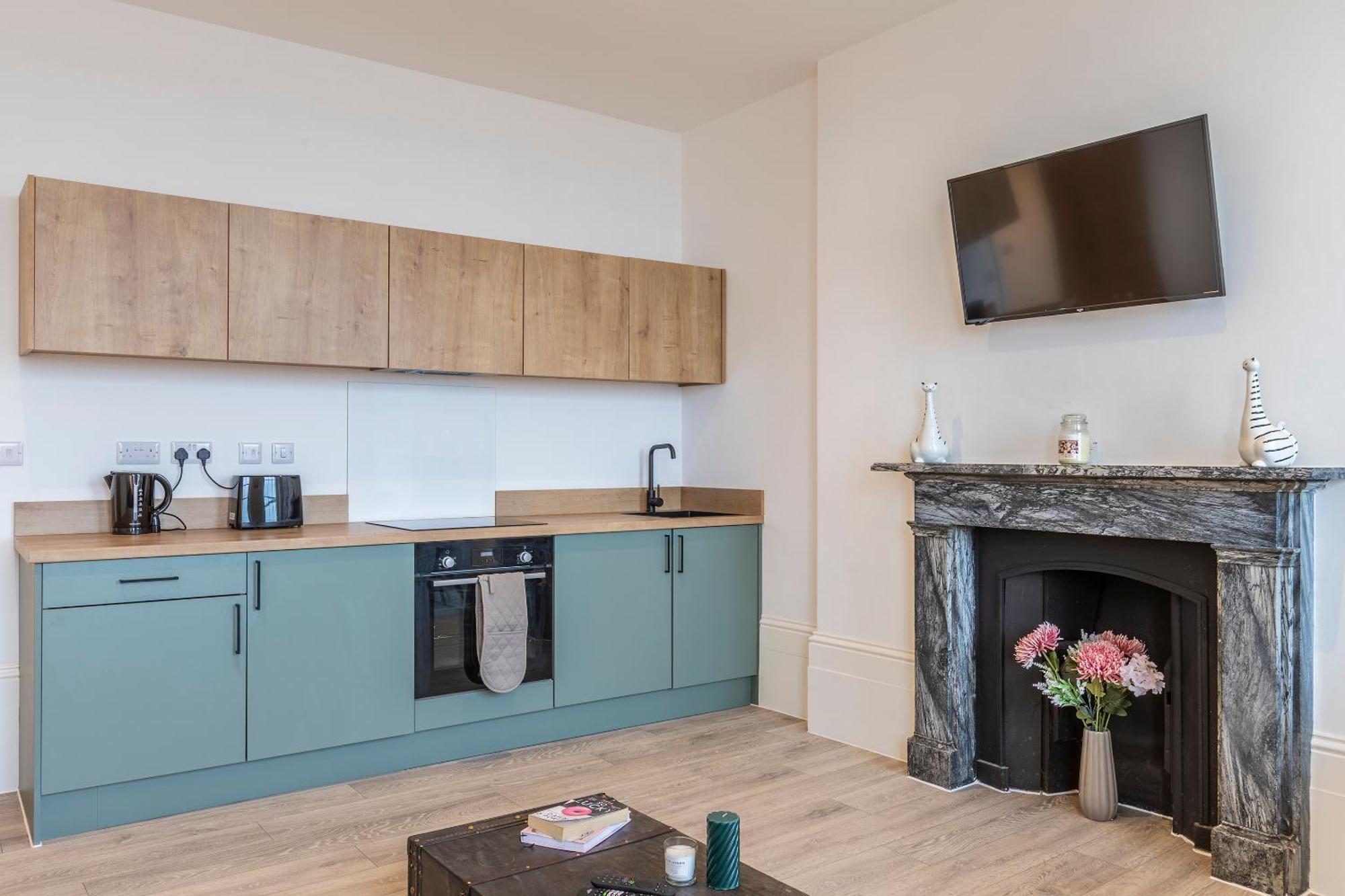 Seaside Serenity: Stylish Sea View Apartments In Herne Bay Exterior photo